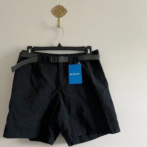 NWT. Columbia Women's Black Sandy River Cargo Shorts
